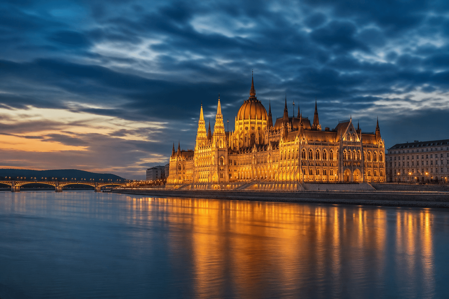 PLACEHOLDER: Parlament und Donau bei Abendbeleuchtung — Escort Budapest (Austauschbild)