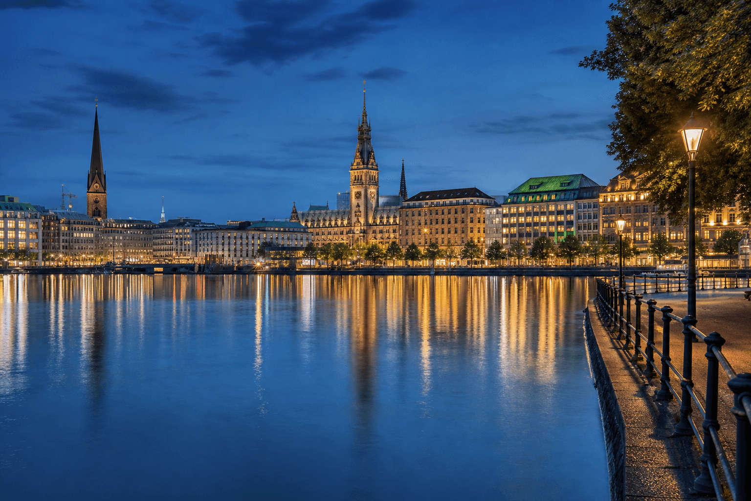 PLACEHOLDER: Außenalster und Jungfernstieg bei Abendlicht — Escort Hamburg (Austauschbild)