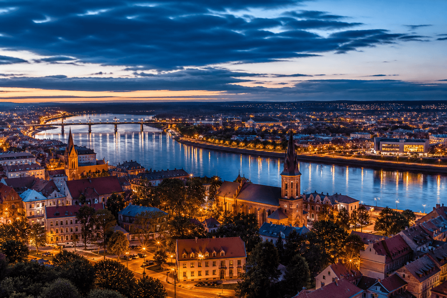 PLACEHOLDER: Altstadt und Nemunas bei Abendlicht — Escort Kaunas (Austauschbild)