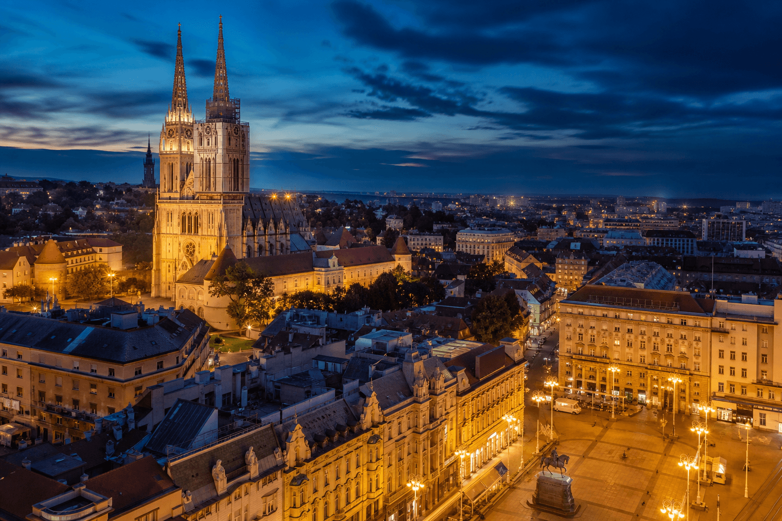 PLACEHOLDER: Ban-Jelačić-Platz und Dom bei Abend — Escort Zagreb (Austauschbild)